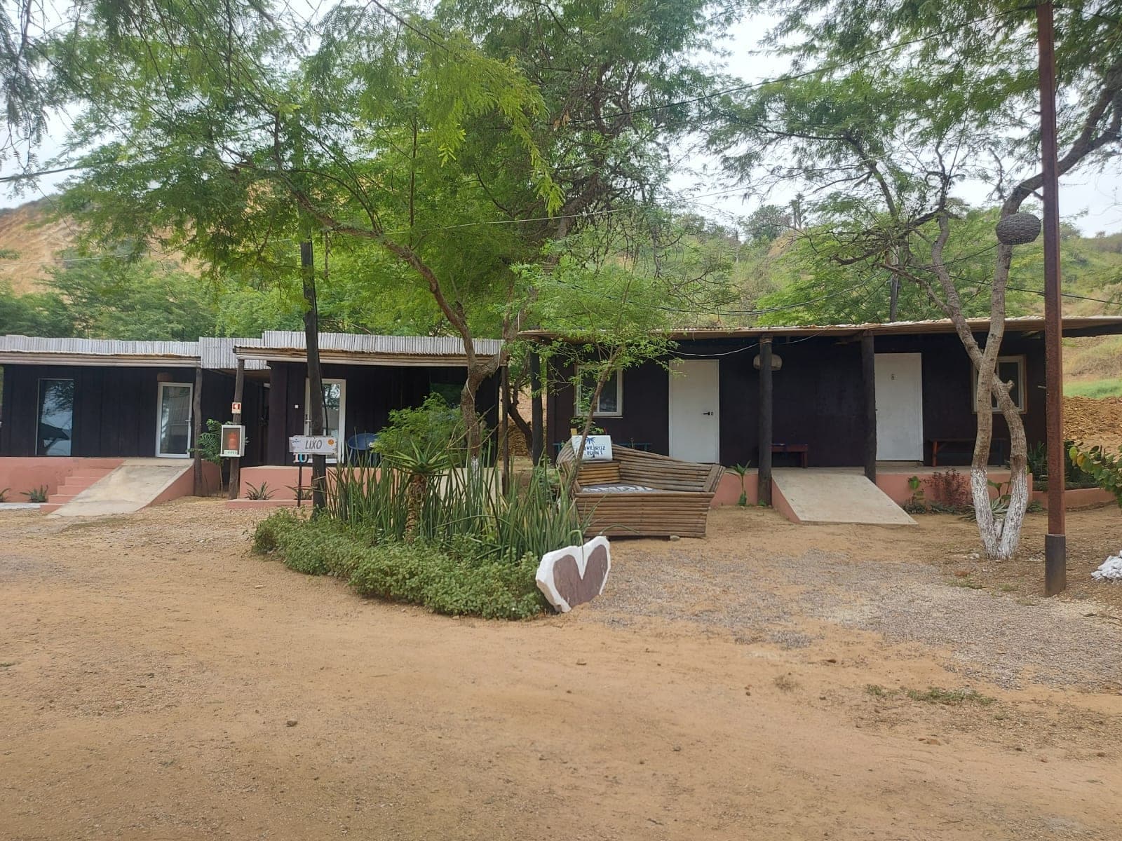Foto — fila de bungalows do resort